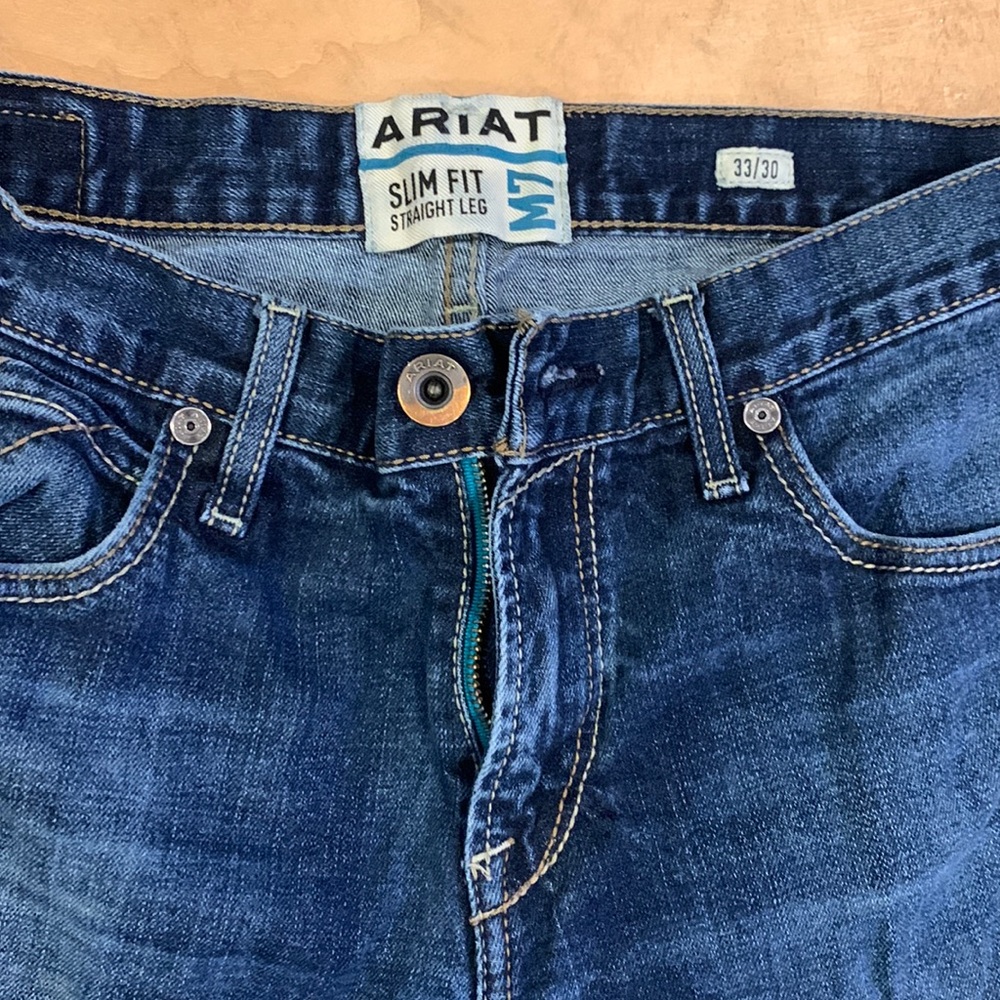 Ariat M7 slim fit straight leg. 33/30